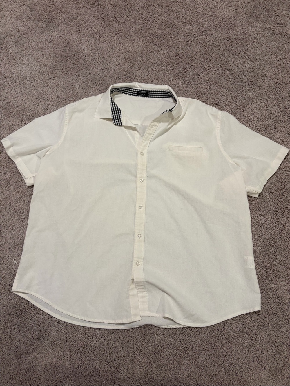 Men's Short-Sleeve Casual Button-Down Shirt